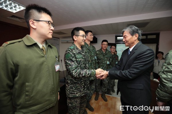 ▲ 春節敬軍 基隆副市長林永發慰勉駐軍官弟兄辛勞。（圖／基隆市政府提供）