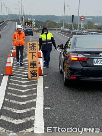 ▲2020年農曆春節共有7天連假，台南市警局在連假中24小時不打烊，執行各項交通管制疏導工作，深獲好評。（圖／記者林悅翻攝，下同）