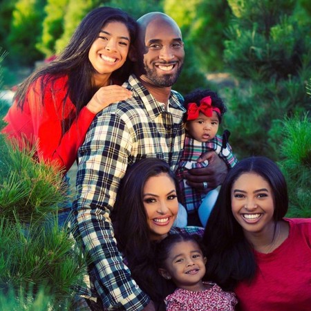 ▲▼柯比布萊恩（Kobe Bryant）的太太凡妮莎布萊恩（Vanesa Bryant）和四個女兒。（圖／翻攝自柯比布萊恩IG）