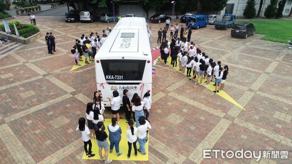 ▲台南市永康區中正路發生一起車禍命案，營業大貨曳引車，撞及魏姓女子所騎乘腳踏車，致魏女當場死亡。（圖／記者林悅翻攝，下同）