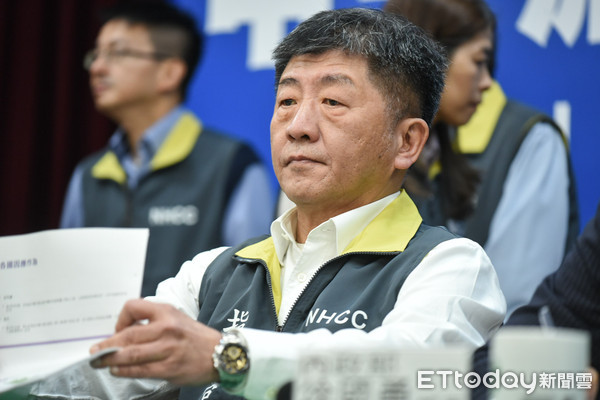 ▲中央流行疫情中心指揮官陳時中召開記者會。（圖／記者林敬旻攝）