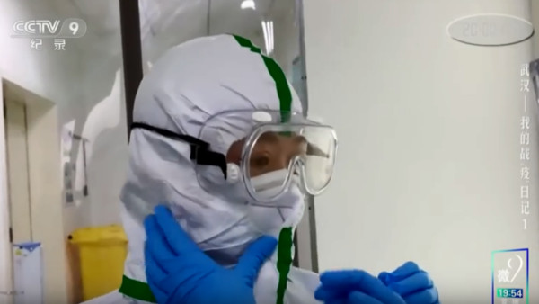 ▲▼一線戰疫護士胡雪珺記錄真實工作畫面。（圖／翻攝自CCTV）