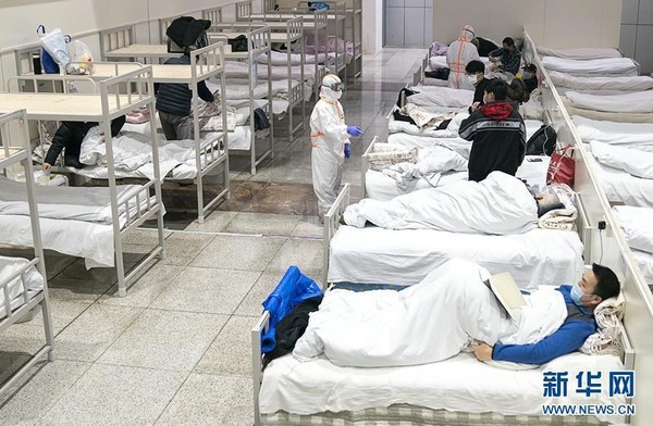 ▲武漢首個方艙醫院開始收治新冠肺炎病患。（圖／翻攝新華社）
