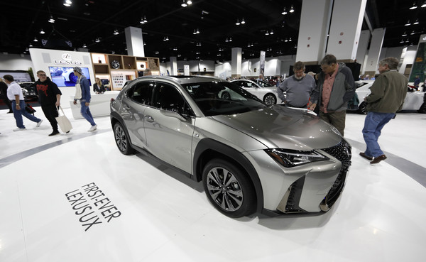 Lexus 2019年全球熱銷76.5萬輛緊追在後　10％正成長讓雙B「挫著等」（圖／達志影像／美聯社）