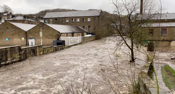 ▲英國,颶風,暴風雨,席亞拉,赫布登布里奇,Hebden Bridge。（圖／路透）