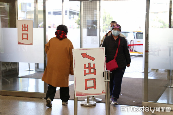 ▲加強武漢肺炎疫情防疫，台南新樓醫院、麻豆新樓醫院、安南診所、麻豆新樓護理之家等院區，2月10日起，提高防疫規格，以利查核旅遊史及接觸史。（圖／記者林悅翻攝，下同）