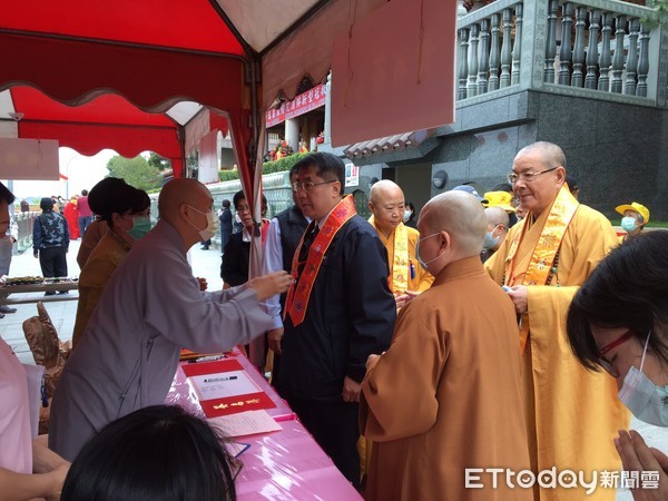 ▲中國佛教會舉辦「2020年仁王護國息災祈福大法會」為國祈福為民祝禱，白河分局妥善規劃會場安全維護及道路交通疏導。（圖／記者林悅翻攝，下同）