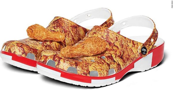 ▲▼肯德基與crocs聯名鞋款。（圖／翻攝自https://www.crocs.com/KFC.html)