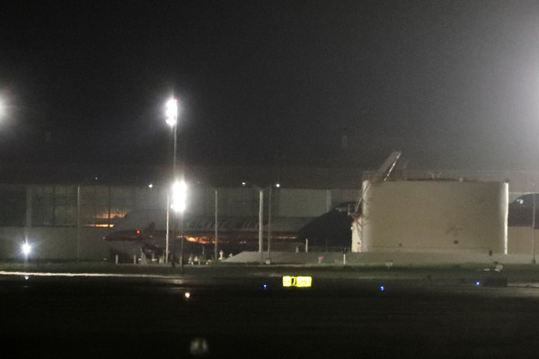 ▲▼ 美國撤離鑽石公主號的美籍乘客，首架班機已於17日降落在加州曲維斯空軍基地（Travis Air Force Base）。（圖／路透）