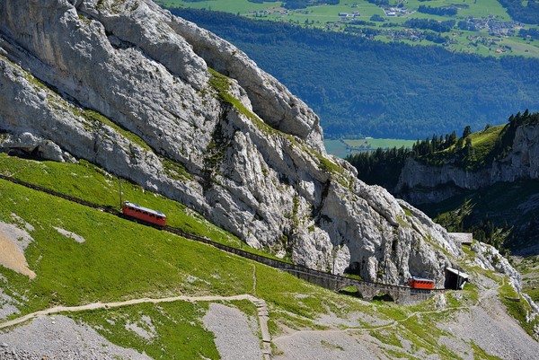 ▲瑞士獨特玩法、官方推薦旅遊路線一次看▼             。（圖／七逗旅遊網提供）