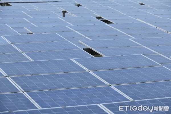 ▲▼太陽能光電板,太陽能發電,光電,台北能源之丘,綠能,再生能源,非核家園,大同公司。（圖／記者湯興漢攝）