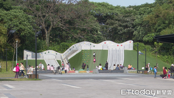 ▲▼斬龍山遺址文化公園,親子公園,土城,親子萬坪公園。（圖／記者姜國輝攝）