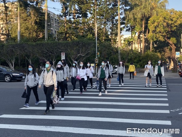 ▲▼  北一女中,開學防疫,進校園 。（圖／記者崔至雲攝）