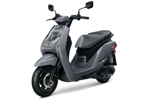 ▲SYM「VEGA 125」也推7期環保車型！石紋限定新色同步登場。（圖／SYM提供）