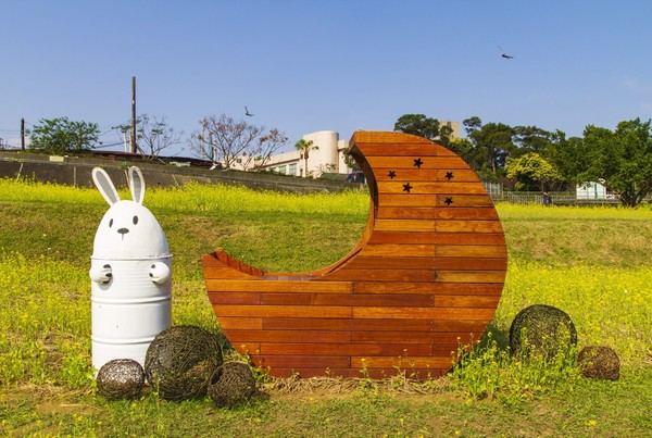 ▲道南右岸河濱公園萬壽橋旁油菜花。（圖／臺北市政府工務局水利工程處提供）