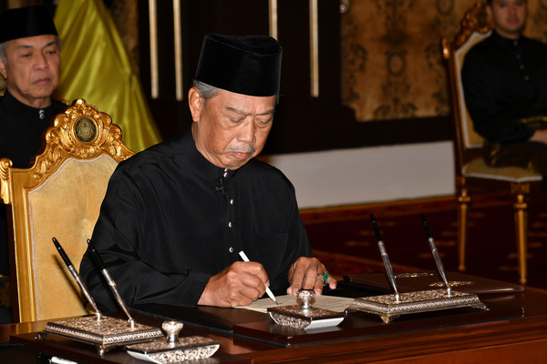 ▲▼ 馬來西亞前內政部長慕尤丁（Muhyiddin Yassin）1日宣誓就職。（圖／路透）