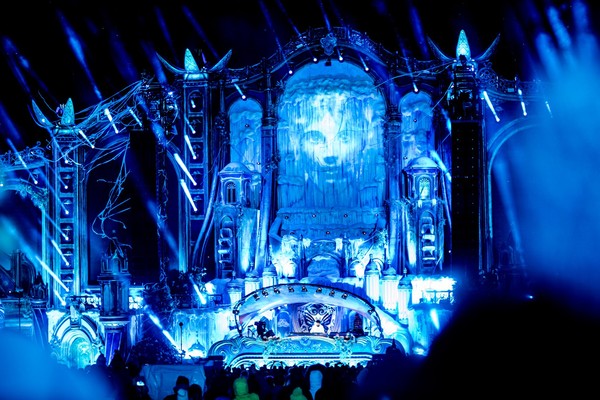 ▲▼Tomorrowland Winter明日世界音樂節冬季場。（圖／翻攝自Facebook／Tomorrowland Winter）