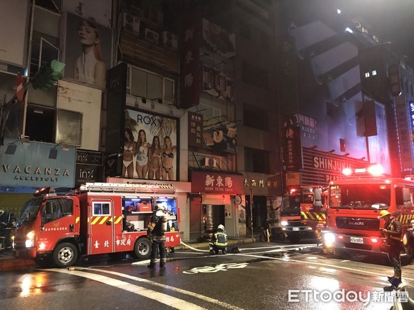 ▲▼西門町深夜傳火警。（圖／記者黃彥傑攝）