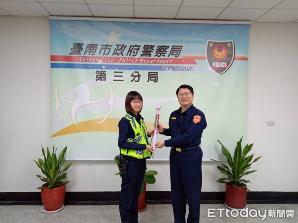 ▲台南市警局及各分局紛紛舉辦慶祝婦女節動，令女性員警、員工十分感心。（圖／記者林悅翻攝，下同）