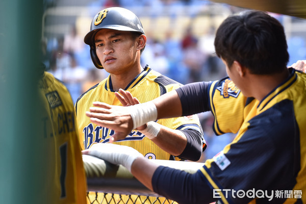 ▲▼2020中華職棒官辦熱身賽,岳東華。（圖／記者李毓康攝）