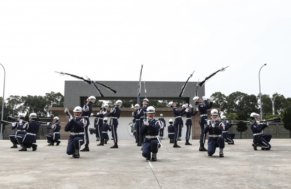 三軍儀隊團體競賽　空軍儀隊奪冠