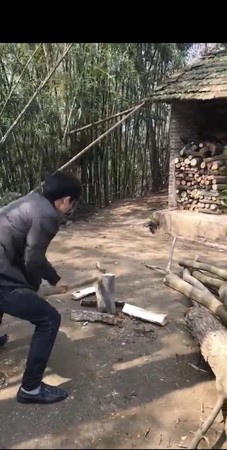 ▲▼劉順順一家意外被困荊門老家。（圖／翻攝自楚天都市報）