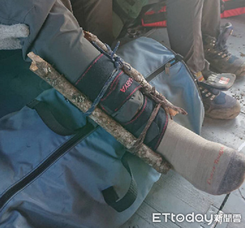 ▼ 登山客8日在石山秀湖摔傷，造成小腿骨折 。（圖／記者楊鈞典翻攝）