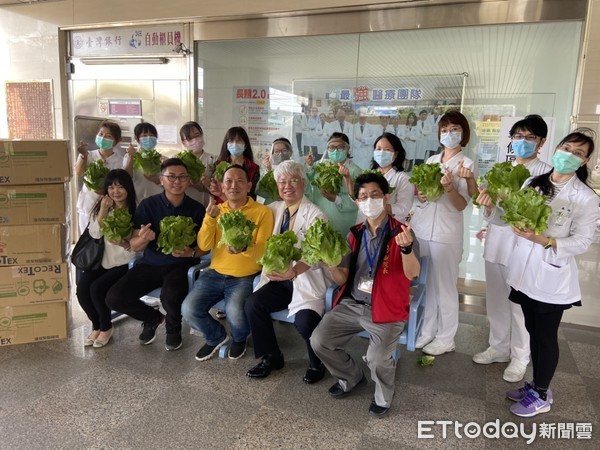 ▲有感醫護人員防疫壓力 嘉醫樂億齊心送暖。（圖／記者翁伊森翻攝)