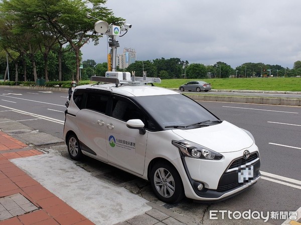 ▲台南市環保局祭出科技執法，使用「車牌辨識系統」結合「噪音監測儀」，過濾篩選可疑車輛，即通知到檢至改善完成。（圖／記者林悅翻攝，下同）