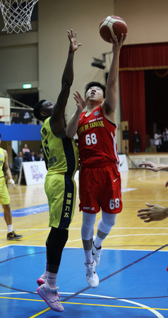 ▲▼            SBL，台銀，張博勝，米歇爾，陳國維 。（圖／籃協）