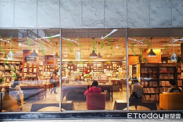 ▲▼天母金石堂,書店,閱讀,書籍,文學,知識,學習。（圖／記者周宸亘攝）
