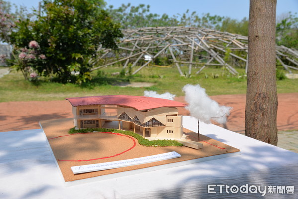 ▲雲林偏鄉的潮厝華德福實驗國小，經多方提議中央應予潮厝增建教室機會，在校地空間不足及宥於中央經費，終獲得教育部國教署補助900萬元，雲林縣政府自籌1000萬元，決議先核定六間教室規劃設計。（圖／記者蔡佩旻翻攝）