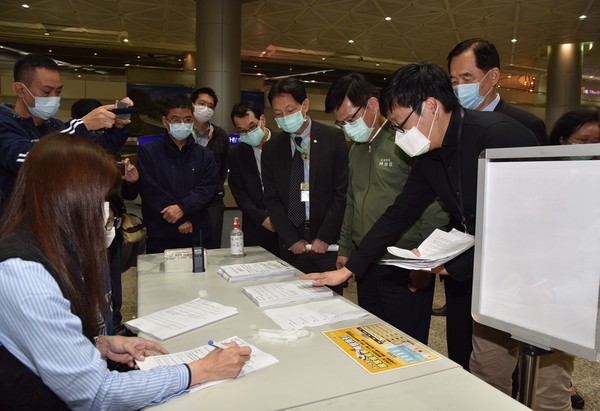 ▲▼林佳龍19日視察桃園機場。（圖／桃園機場提供，以下同）