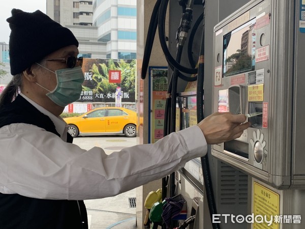 ▲▼交通部祭出計程車油料補貼。（圖／記者李宜秦攝）