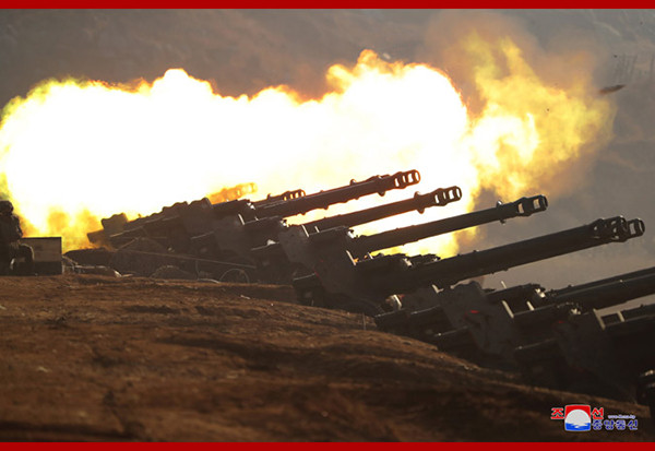 ▲北韓21日舉行西部前線大聯合部隊炮擊對抗賽。（圖／翻攝朝中社）