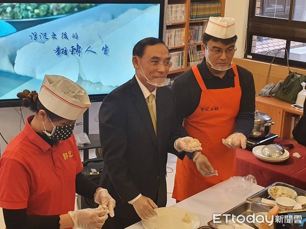 ▲桃園「郭記健康水餃店老板」郭珈瑋，從在車庫裡賣餃子到目前開設實體店面，背後有滿滿愛的力量支持            。（圖／記者陳崑福翻攝）