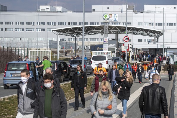 肺炎疫情同步燒進Skoda捷克總部　當地產線宣布停工兩週（圖／達志影像／美聯社）