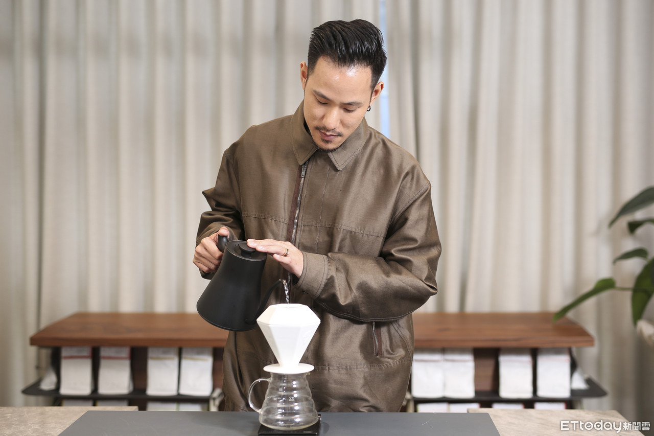 ▲▼台灣設計師Peter Wu X 世界冠軍咖啡師王策專訪。（圖／記者黃克翔攝）