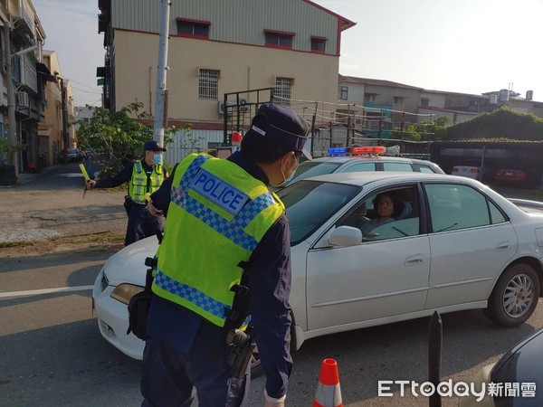 ▲台南市白河警分局為貫徹「酒駕零容忍」目標及杜絕酒駕違規決心，配合台南市警察局同步執行取締酒後駕車專案勤務。（圖／記者林悅翻攝，下同）