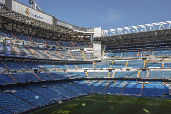 ▲▼ 西甲皇馬主場伯納烏球場（Bernabeu Stadium）變成防疫物資倉庫            。（圖／達志影像／美聯社）