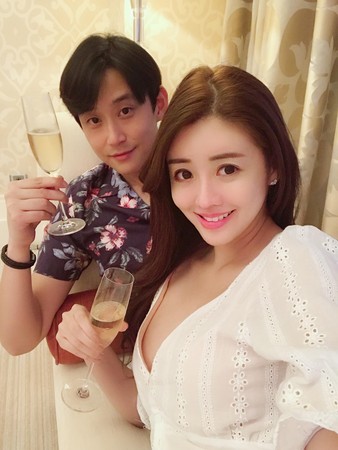 ▲賴琳恩結婚3年突PO「一家3口照」。（圖／翻攝自Facebook／賴琳恩 Lene Lai）