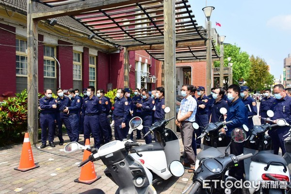 ▲嘉義縣警察局積極防疫、嚴陣以待，超前部署並實施異地辦公機制演練，我們準備好了！         。（圖／記者翁伊森翻攝）