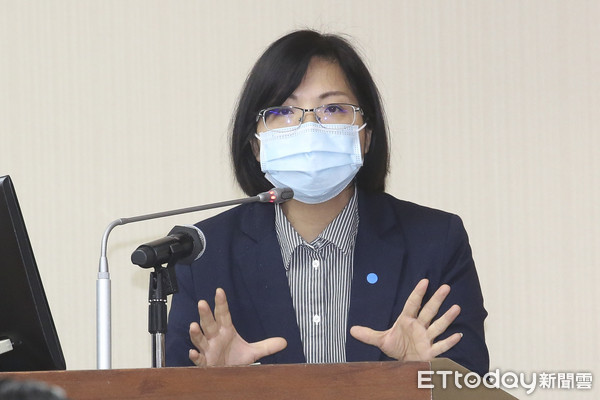 林淑芬爆確診者「同住家人」趴趴走還上班　為何這麼荒謬？ | ETtoda