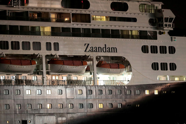 ▲▼荷美航運旗下郵輪「桑達姆號」（MS Zaandam）發生新冠肺炎疫情，船上4人死亡。（圖／路透）