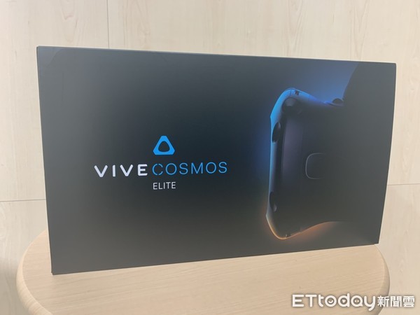 ▲HTC VIVE Cosmos Elite開箱　「可替換式面板」輕鬆拆卸。（圖／記者姚惠茹攝）