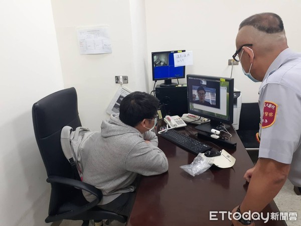 ▲台南市警五分局與轄內成大醫院，利用偵訊軟體ZOOM進行遠距離視訊偵訊，過程順暢。（圖／記者林悅翻攝，下同）
