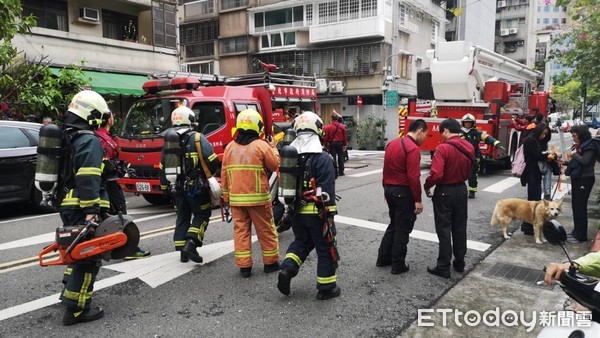 ▲▼台北市和平東路二段巷內一棟大樓發生火警意外 。（圖／記者黃彥傑攝）