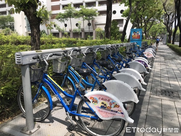 ▲高雄市公共自行車7月1日全面升級YouBike微笑腳踏車     。（圖／記者洪靖宜攝）