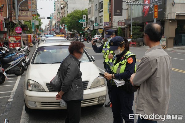 ▲台南市警局為整頓違停亂象，確保用路人安全與車流順暢，強力推動「違停零容忍2.0版」。（圖／記者林悅翻攝，下同）