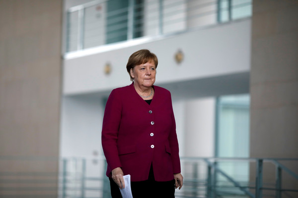 ▲▼新冠肺炎疫情爆發期間，德國總理梅克爾（Angela Merkel）神情嚴肅。（圖／路透）
